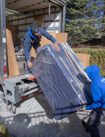 First-Rate Moving & Storage team serving Windham, Salem, Derry, Londonderry, Hudson, Merrimack, Bedford, Concord, Southern NH, Northern MA & Nationwide